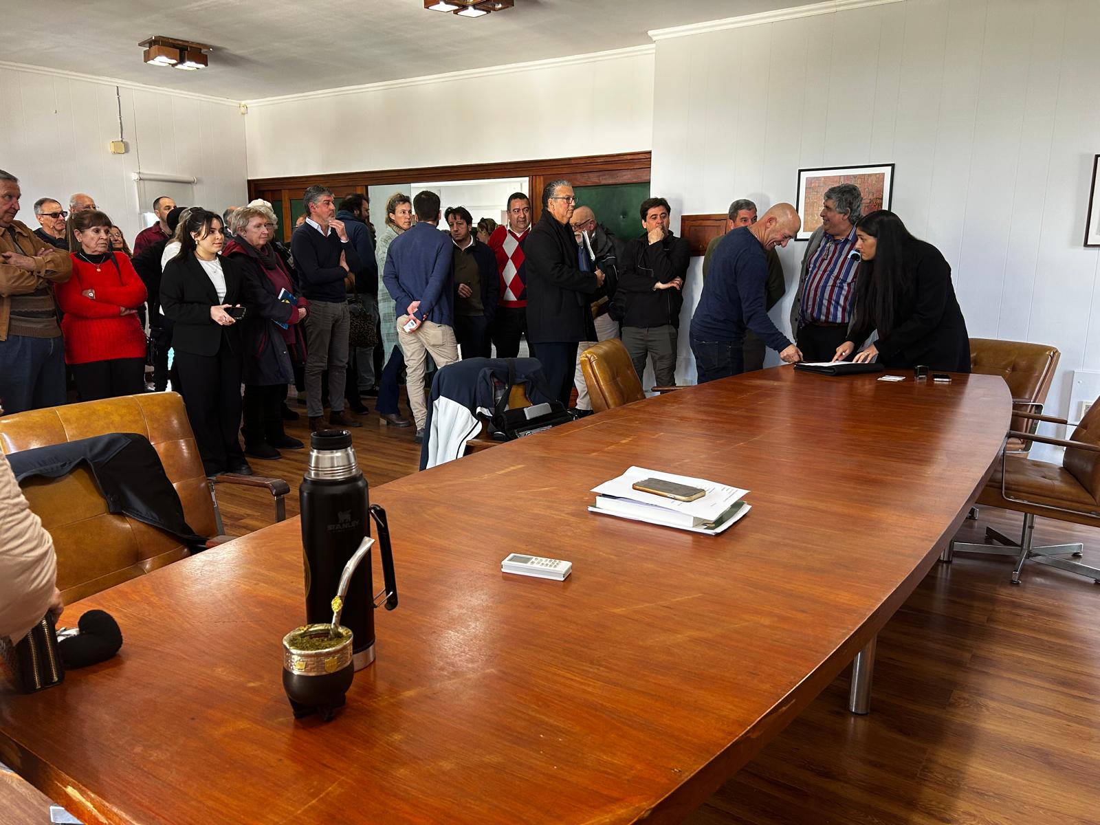 Firma de Acta de Cambio de Autoridades en el Municipio de Atlántida
